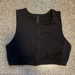 Lululemon size 8 high neck sports bra